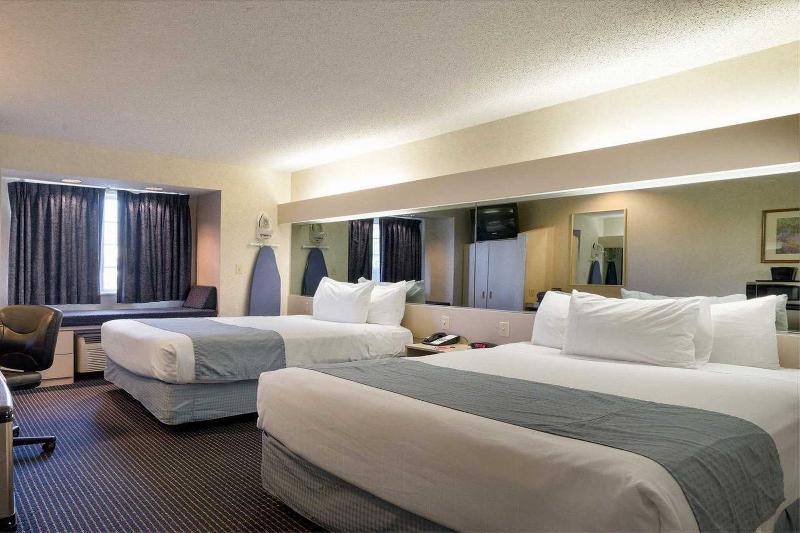 Microtel Inn & Suites By Wyndham Pittsburgh Airport Robinson Township  Exterior photo