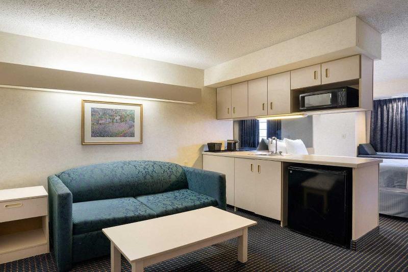 Microtel Inn & Suites By Wyndham Pittsburgh Airport Robinson Township  Exterior photo