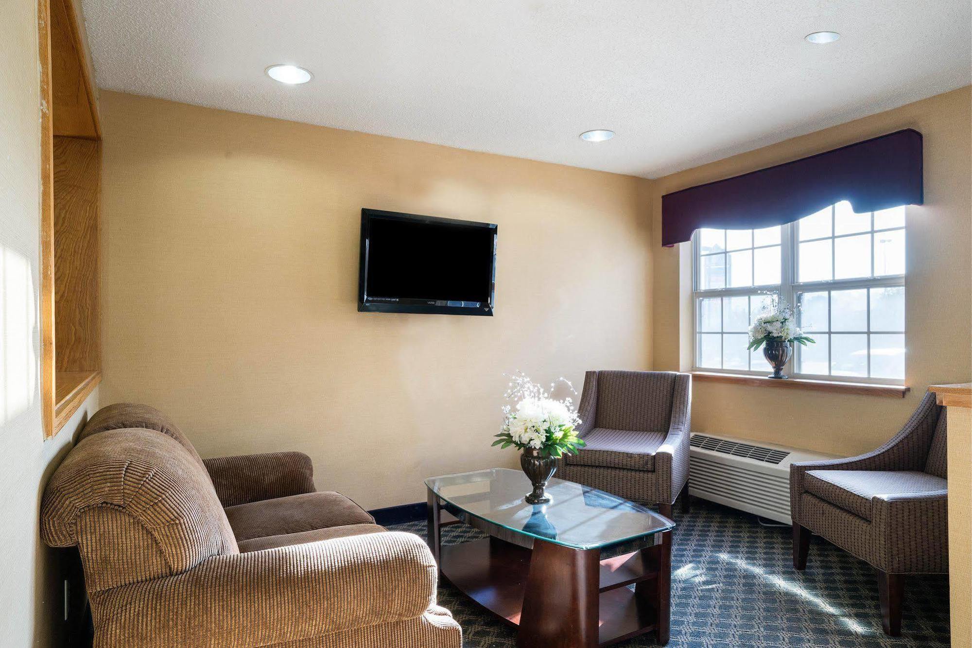 Microtel Inn & Suites By Wyndham Pittsburgh Airport Robinson Township  Exterior photo