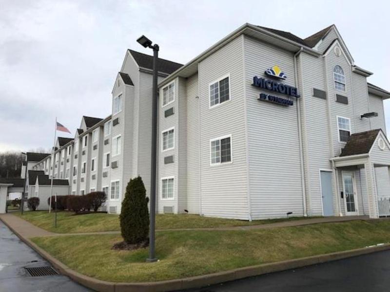 Microtel Inn & Suites By Wyndham Pittsburgh Airport Robinson Township  Exterior photo
